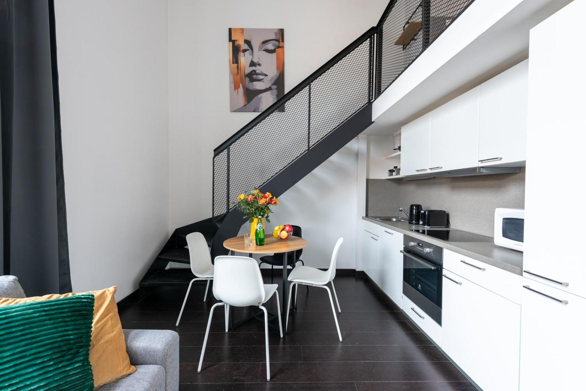 Modern Loft-apartments In Lejlighed *