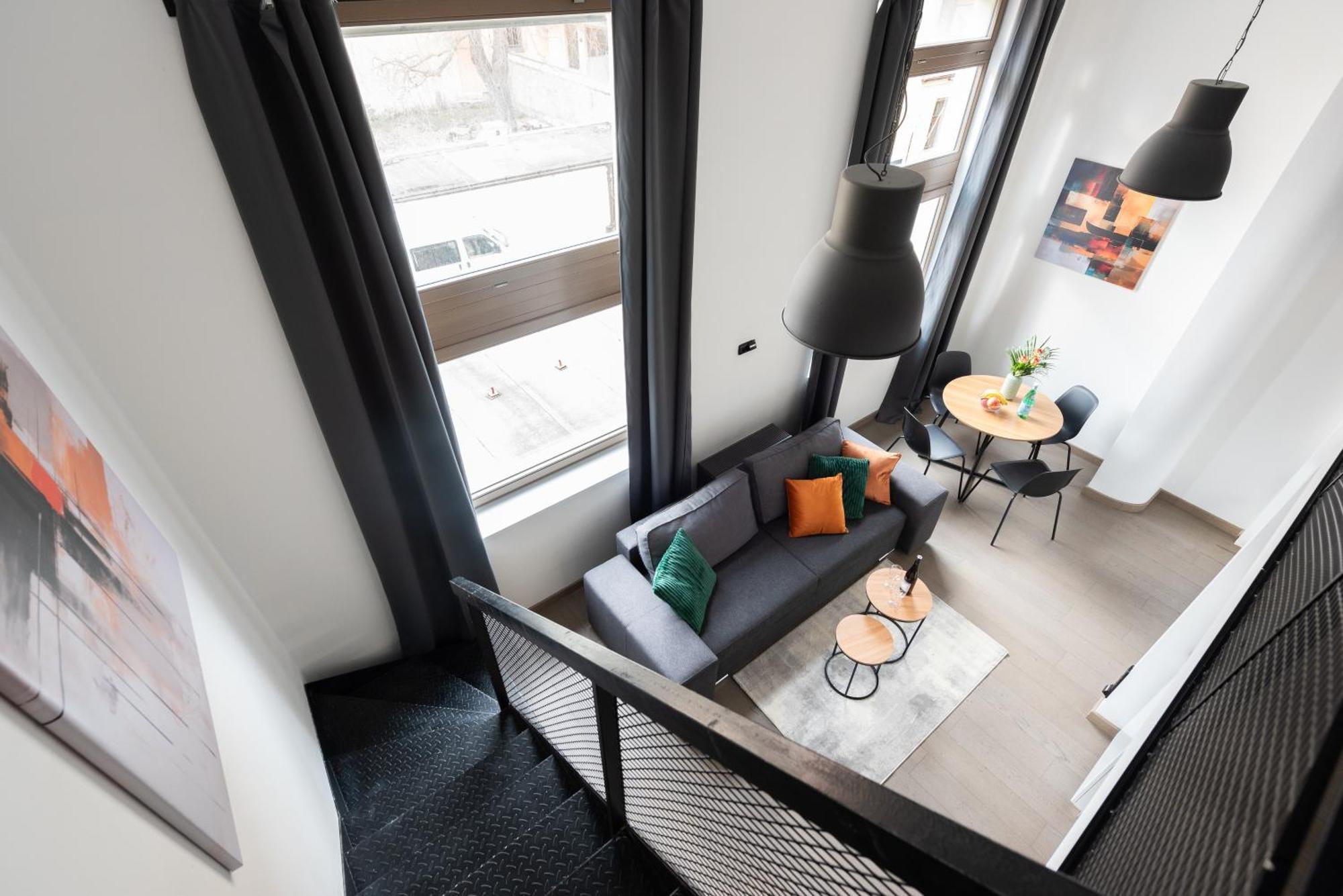 Modern Loft-apartments In Lejlighed *